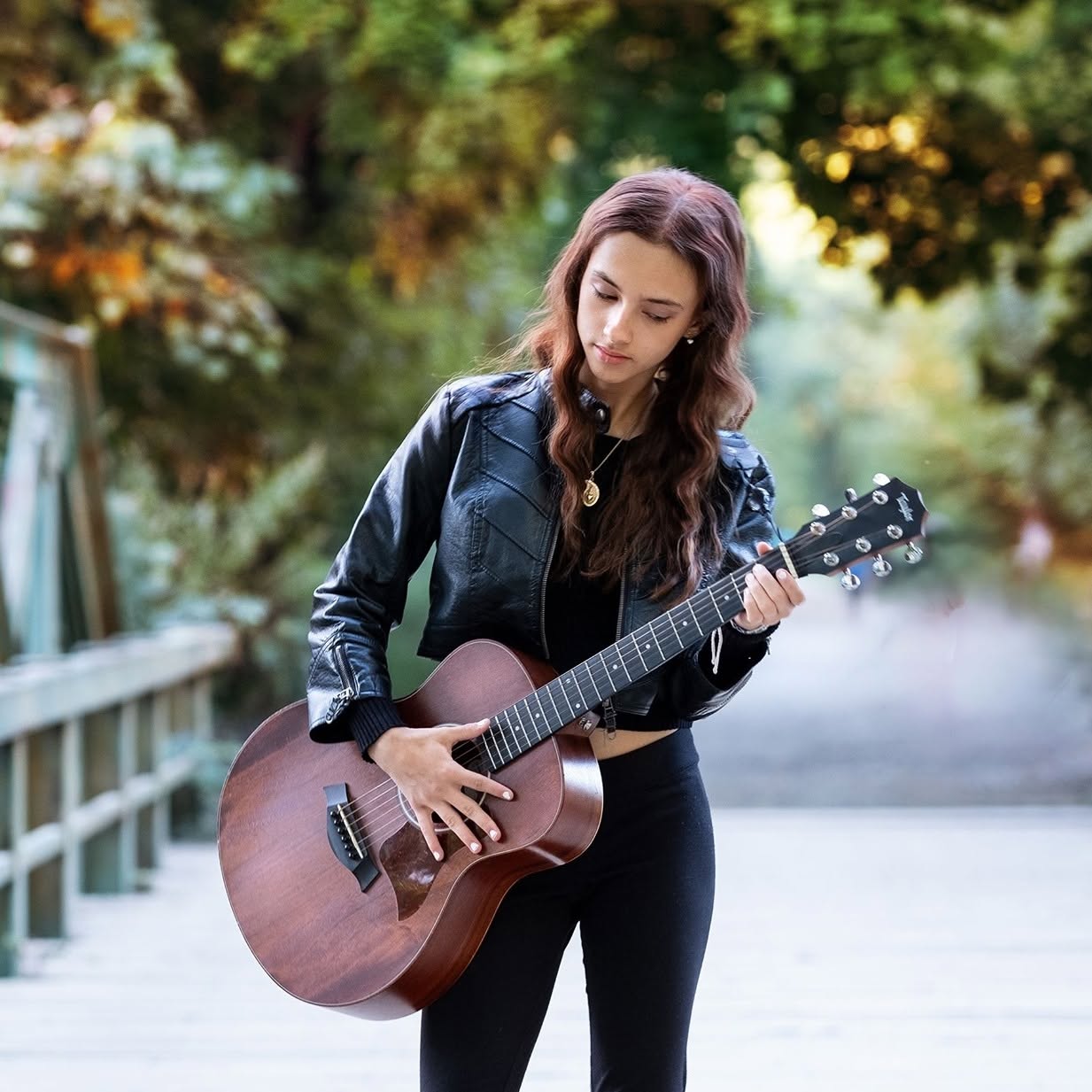 Amanda Leigh, Vocals · Songwriting · Acting